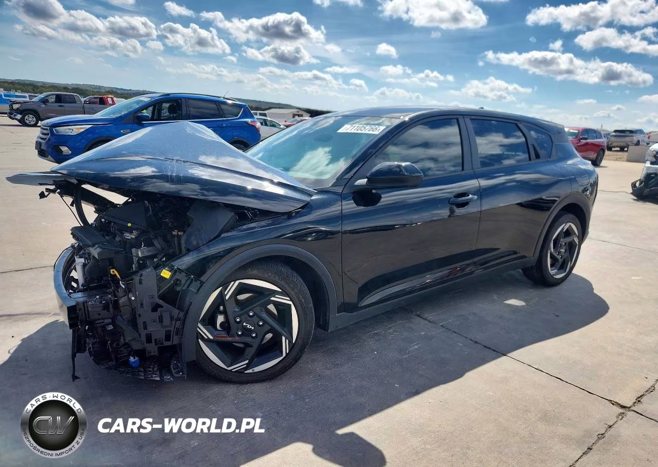 2026 Kia K4 Ex – zdjęcie 1 z 13