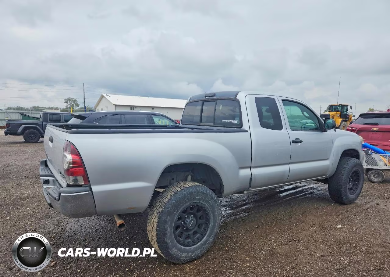 2012 Toyota Tacoma Base VIN:5TFUX4EN9CX016010 - 3