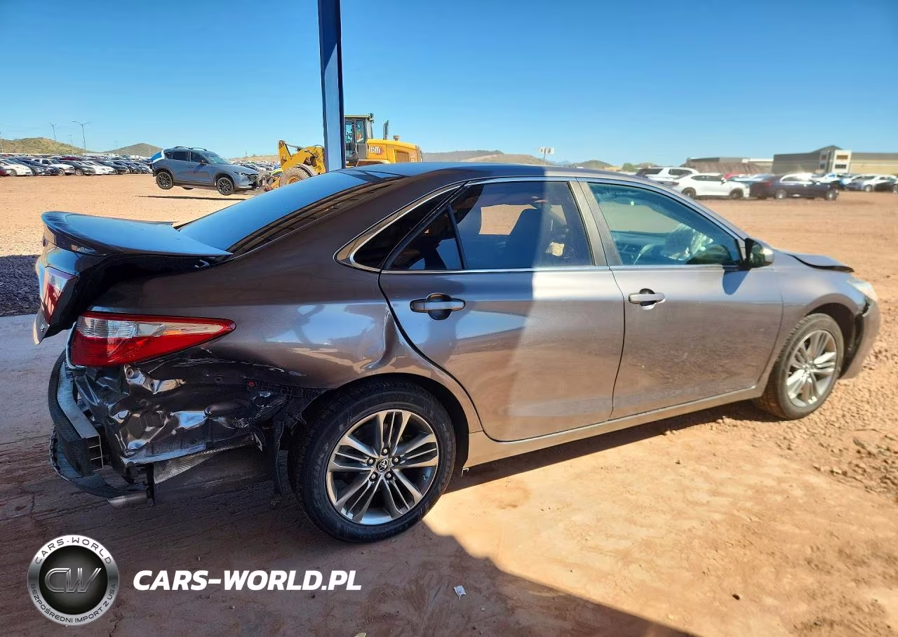 2017 Toyota Camry Se VIN:4T1BF1FK2HU413009 - 3