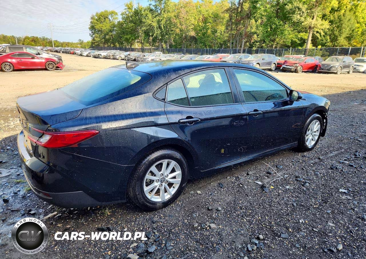 2025 Toyota Camry Le VIN:4T1DAACK8SU002278 - 3
