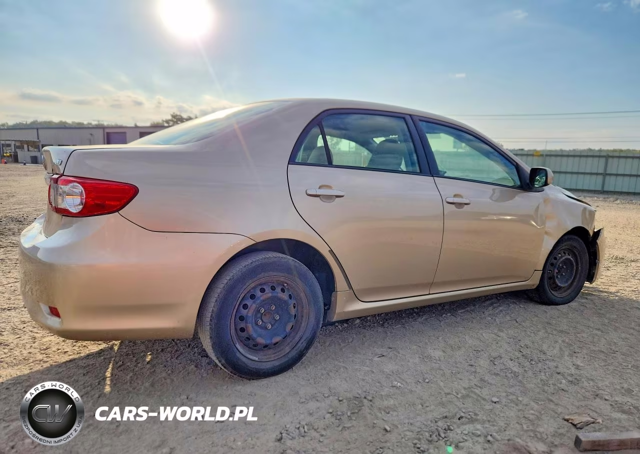 2011 Toyota Corolla Le VIN:JTDBU4EE8B9151143 - 3