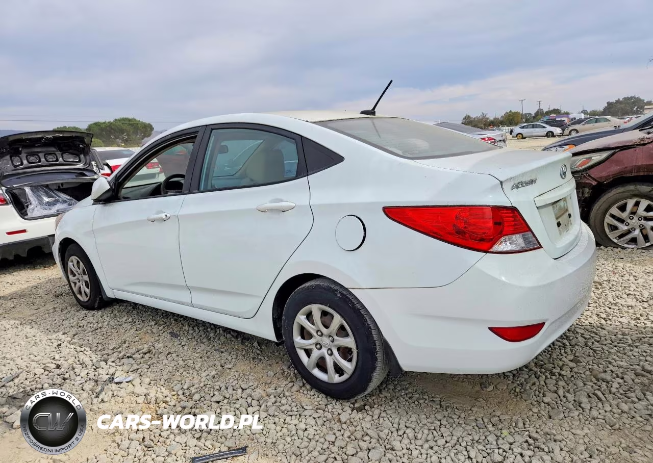 2013 Hyundai Accent Gls VIN:KMHCT4AE3DU284286 - 2