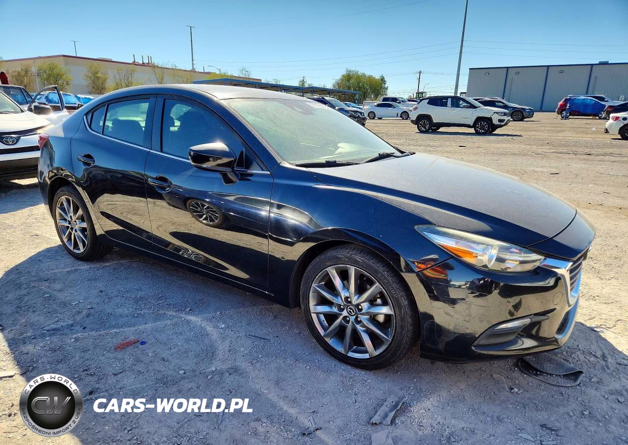 2018 Mazda 3 Touring VIN:3MZBN1V3XJM202939 - 4