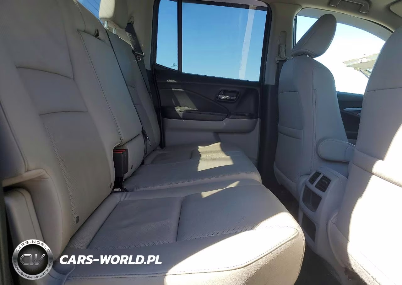 2017 Honda Ridgeline Rtl VIN:5FPYK2F65HB011066 - 10