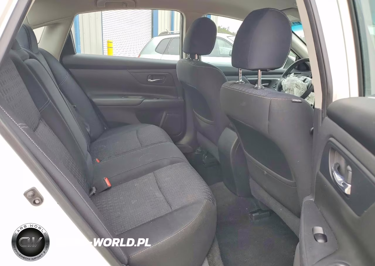 2016 Nissan Altima 2.5 S VIN:1N4AL3APXGC239692 - 10