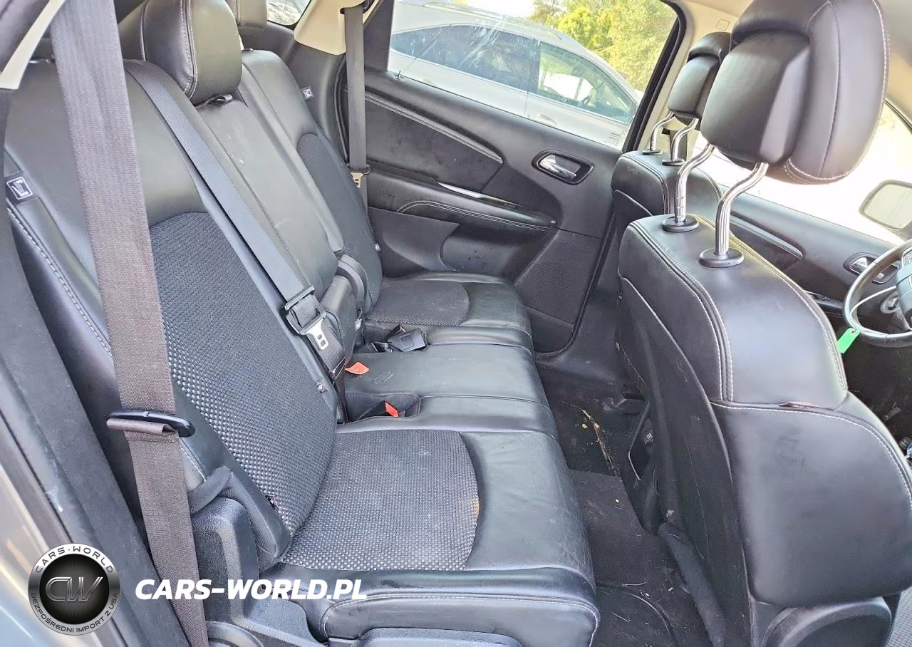 2016 Dodge Journey Crossroad Plus VIN:3C4PDCGB6GT208148 - 10