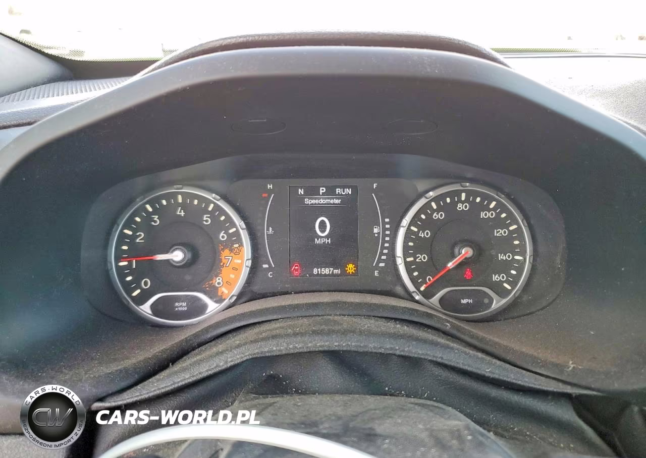 2018 Jeep Renegade Latitude VIN:ZACCJABB3JPJ62390 - 9