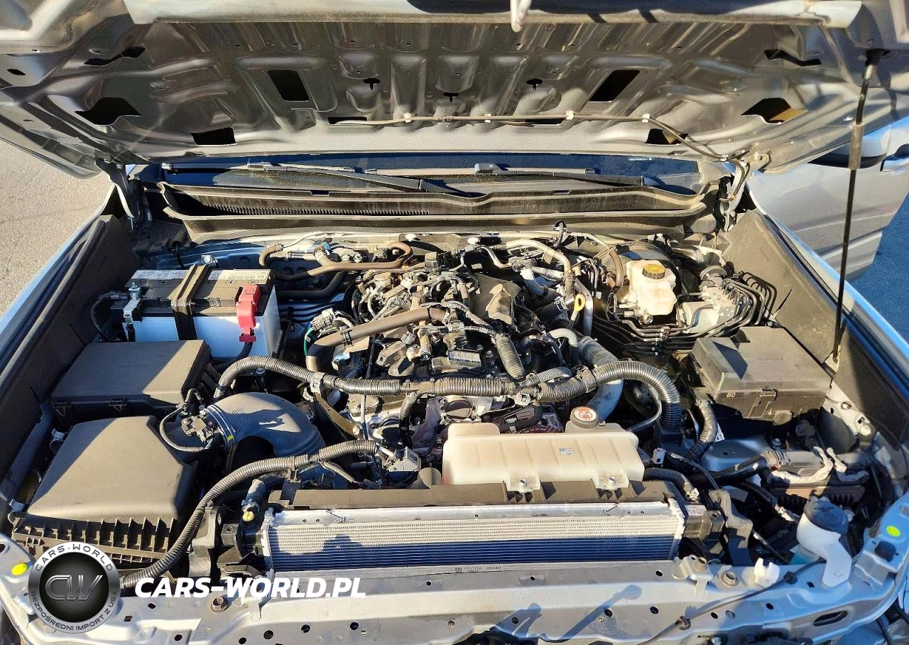 2025 Toyota Tacoma Trd Sport VIN:3TMKB5FN0SM033471 - 11