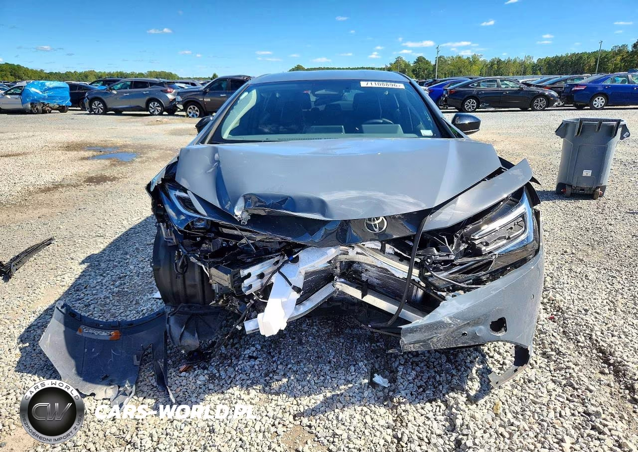 2024 Toyota Prius Xle VIN:JTDACAAU1R3021101 - 5