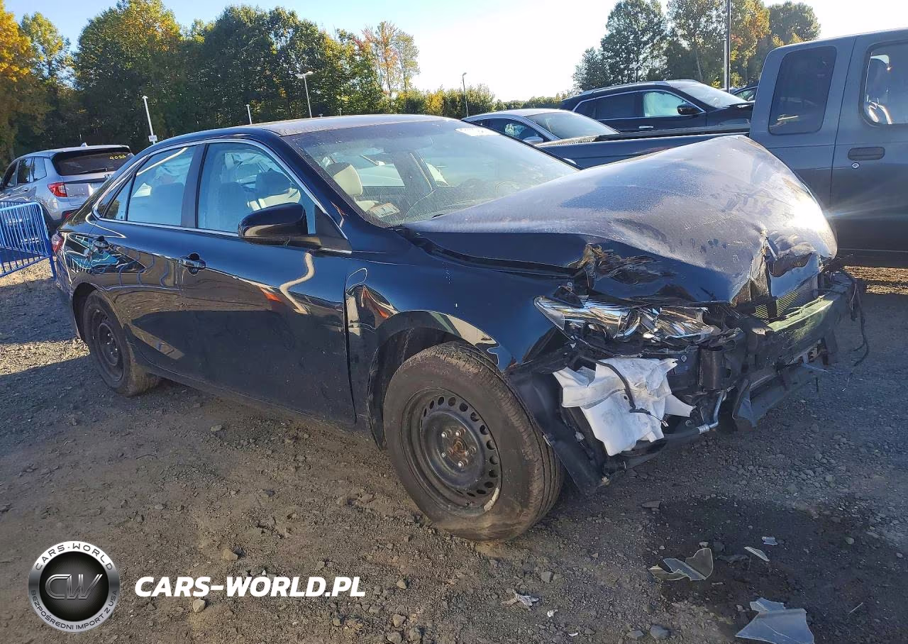 2017 Toyota Camry Le VIN:4T1BF1FK0HU748351 - 4
