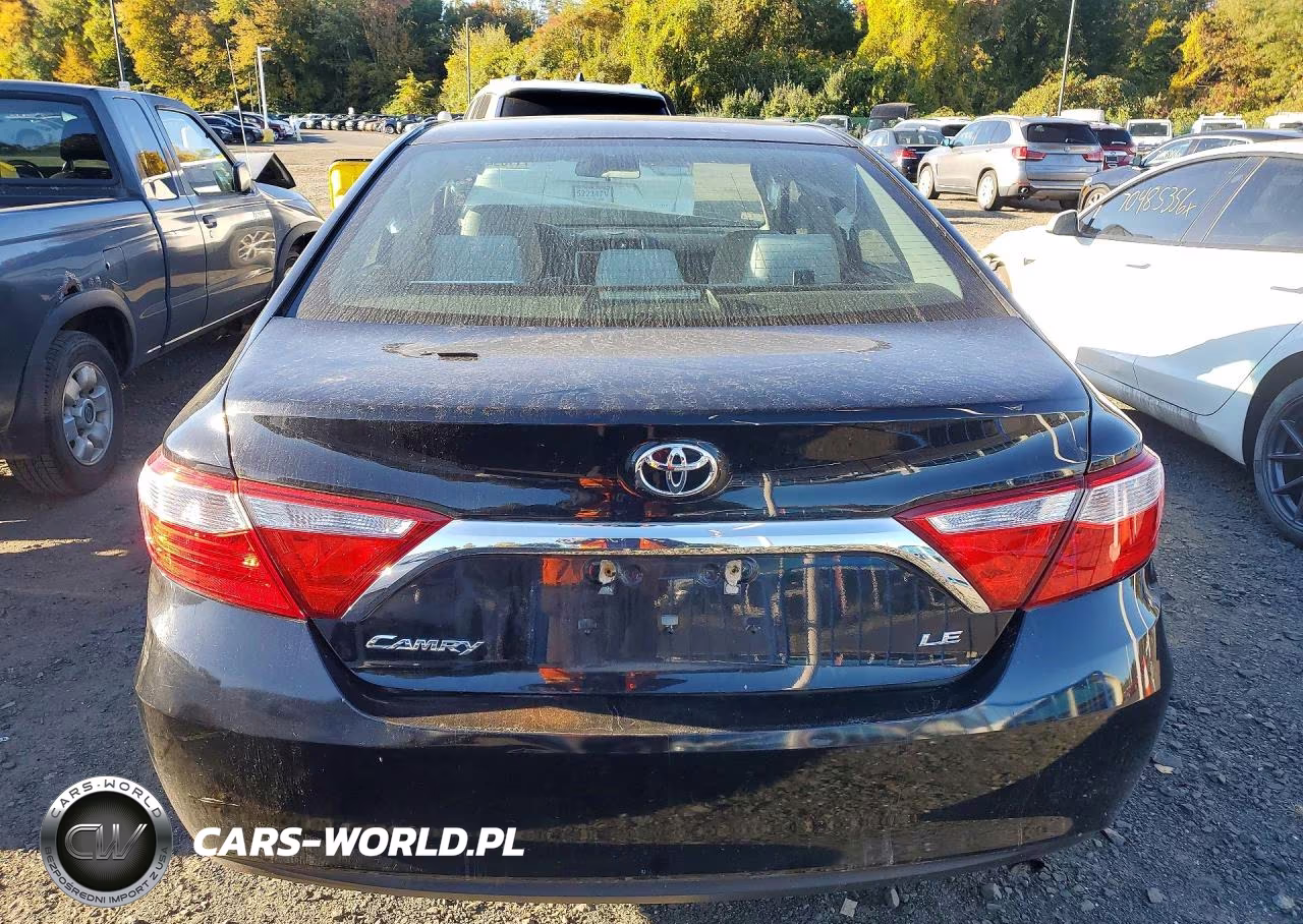 2017 Toyota Camry Le VIN:4T1BF1FK0HU748351 - 6