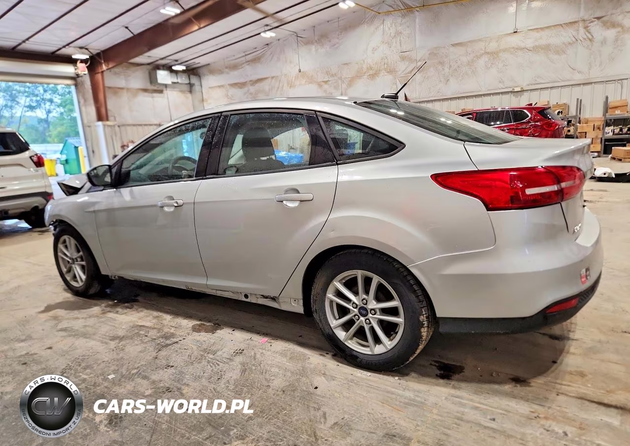 2015 Ford Focus Se VIN:1FADP3F21FL313191 - 2