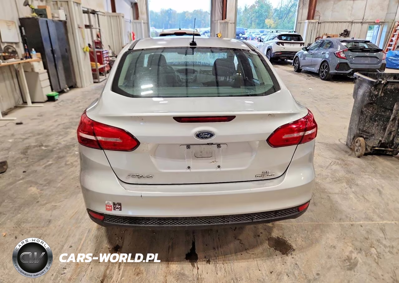 2015 Ford Focus Se VIN:1FADP3F21FL313191 - 6