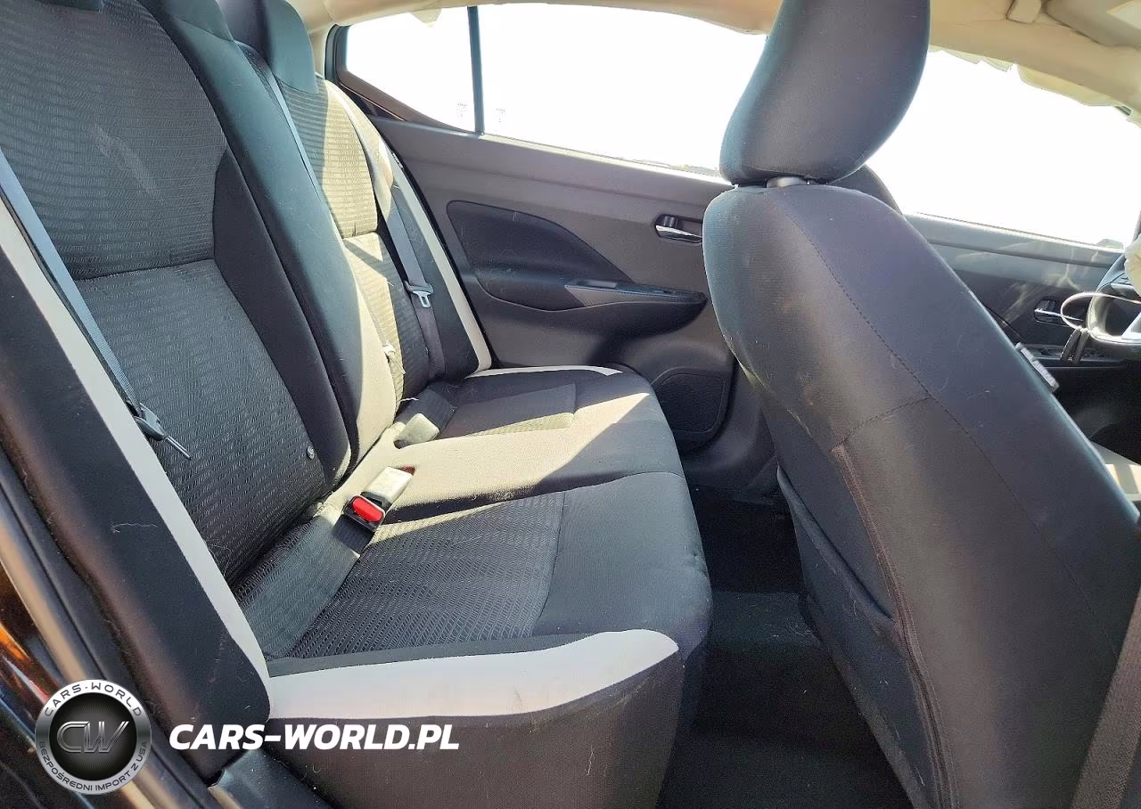 2022 Nissan Versa Sv VIN:3N1CN8EV4NL845545 - 10