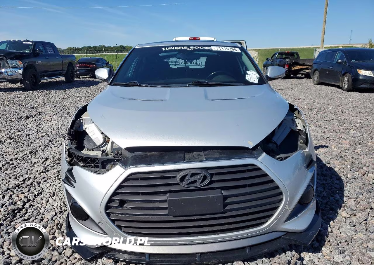 2015 Hyundai Veloster Turbo VIN:KMHTC6AE9FU239724 - 5
