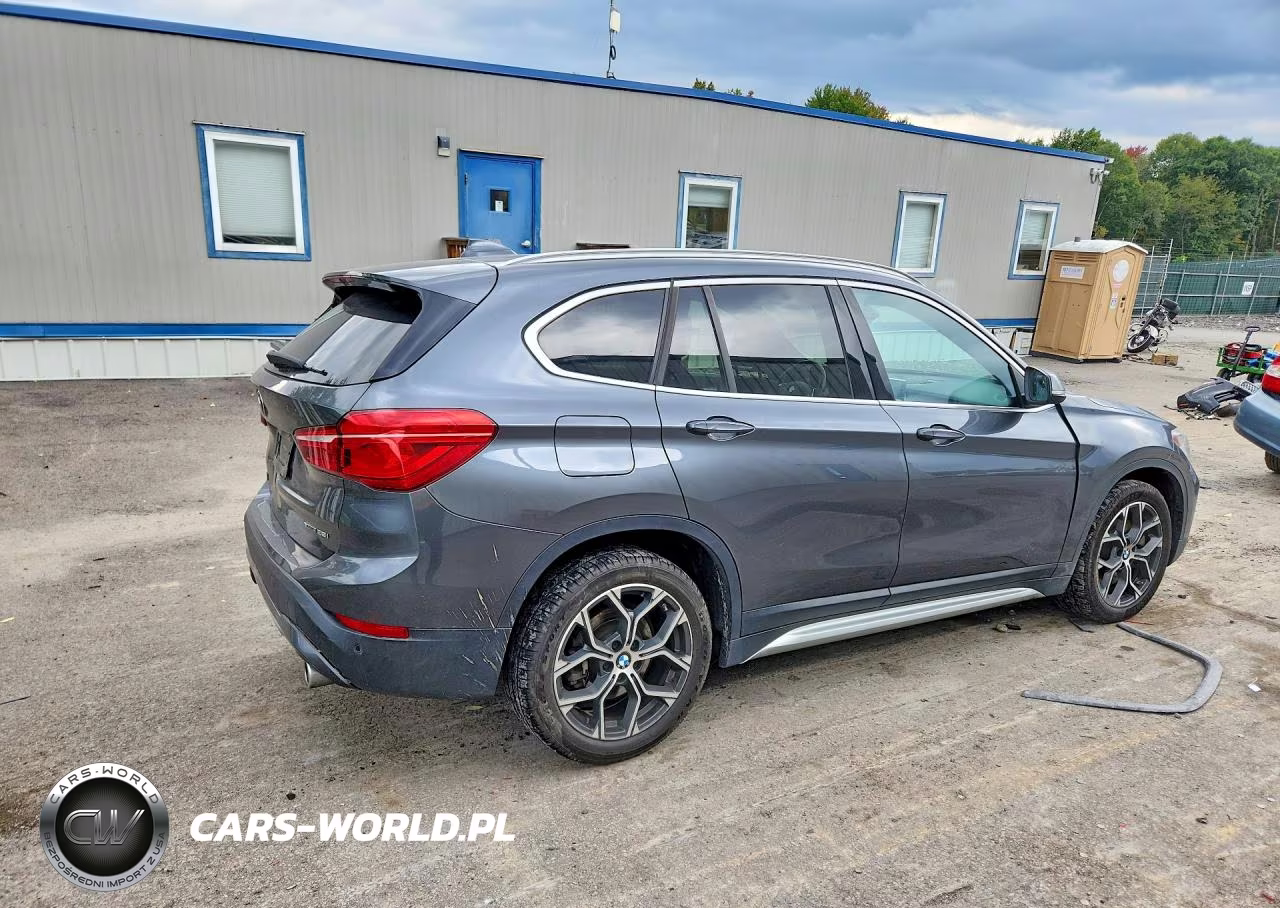 2020 BMW X1 xDrive28I VIN:WBXJG9C06L5R06535 - 3