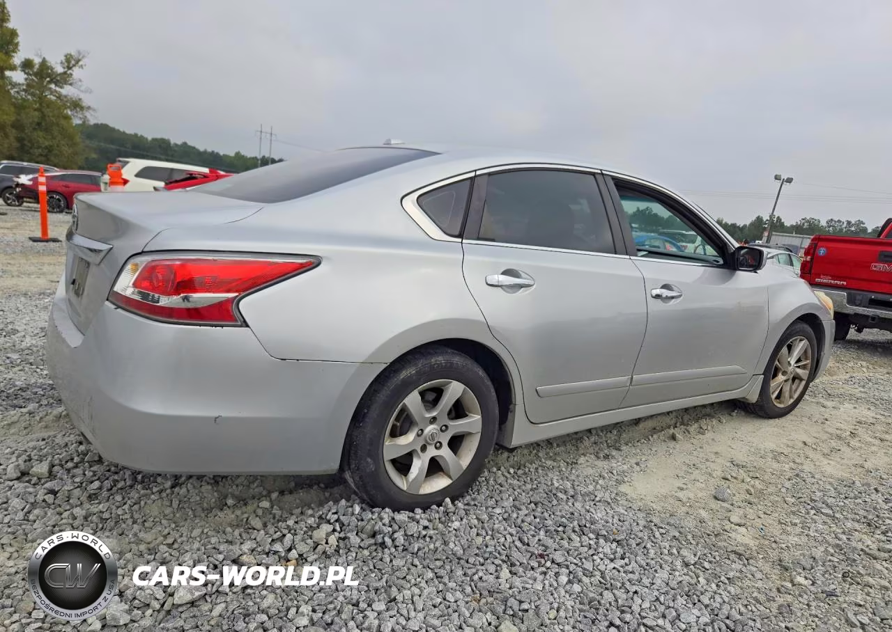 2015 Nissan Altima 2.5 Sv VIN:1N4AL3AP8FC102796 - 3