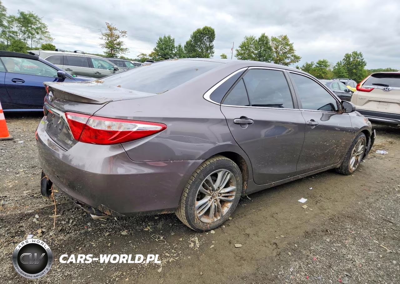 2015 Toyota Camry Se VIN:4T1BF1FKXFU896553 - 3