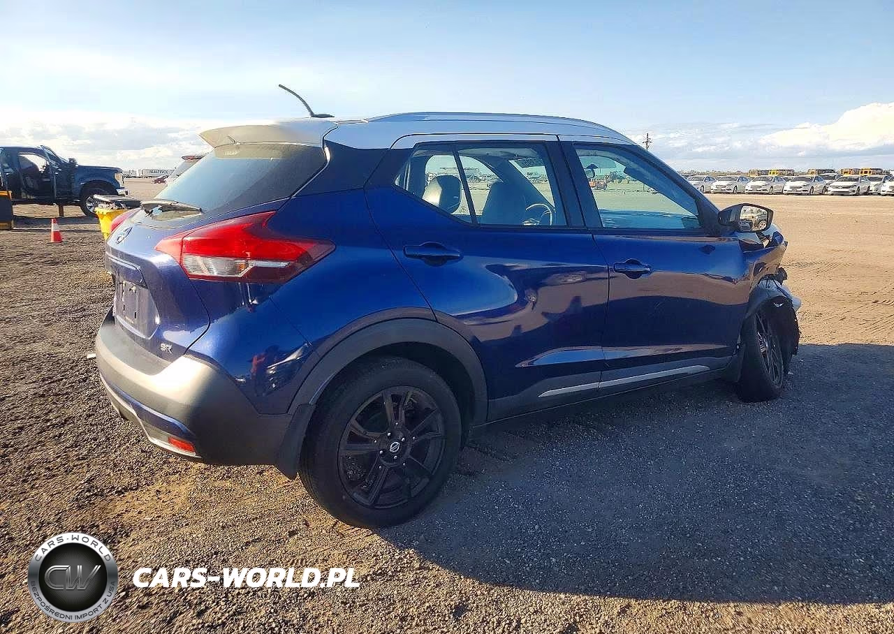 2019 Nissan Kicks S VIN:3N1CP5CU7KL491535 - 3