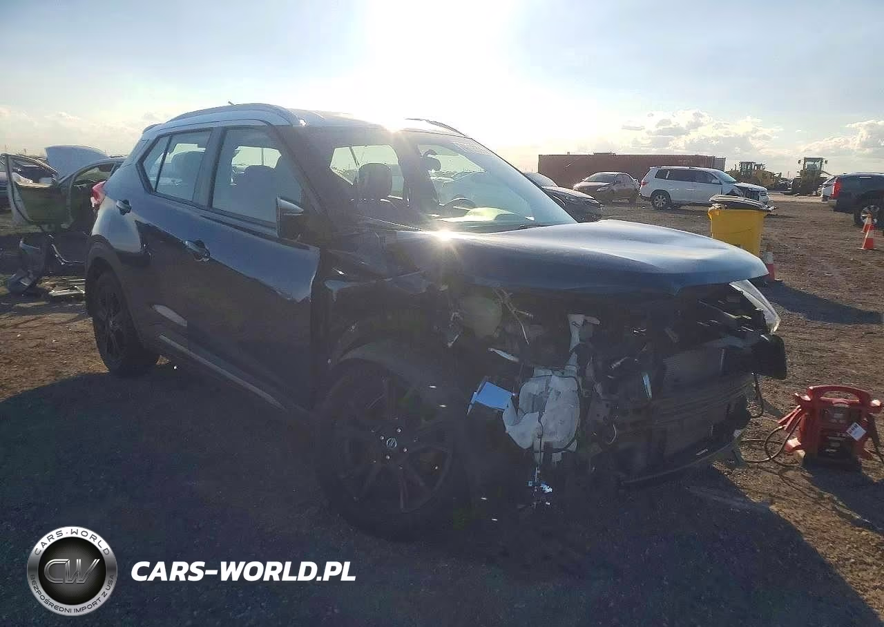 2019 Nissan Kicks S VIN:3N1CP5CU7KL491535 - 4