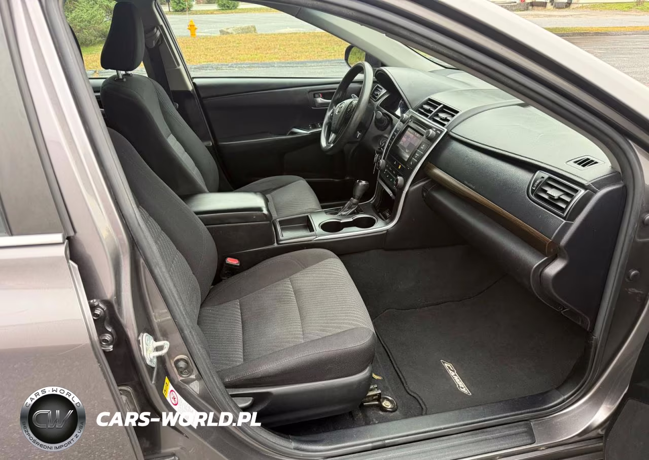 2017 Toyota Camry Le VIN:4T1BF1FK0HU348404 - 5