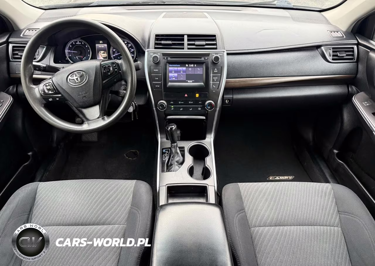 2017 Toyota Camry Le VIN:4T1BF1FK0HU348404 - 9