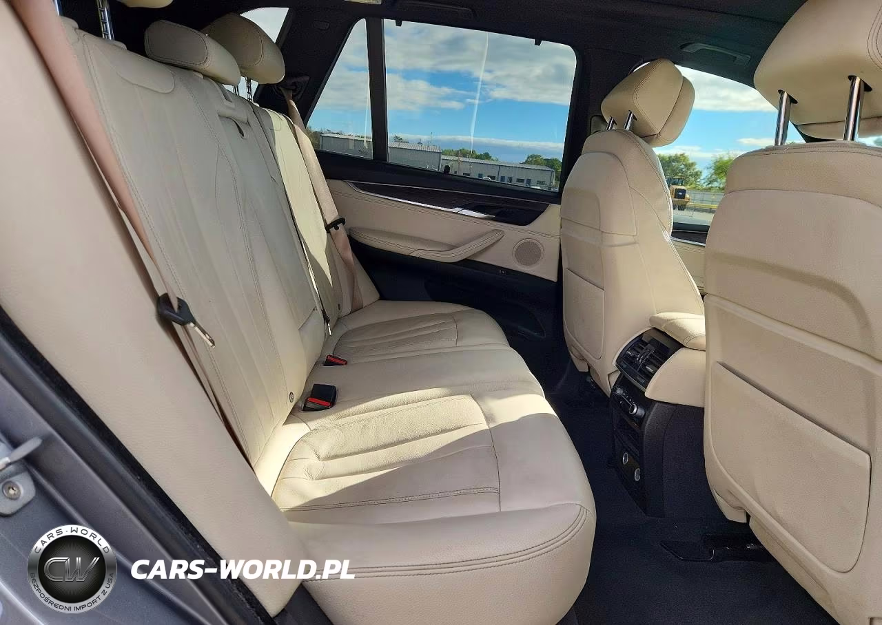 2018 BMW X5 xDrive35I VIN:5UXKR0C58JL074769 - 11