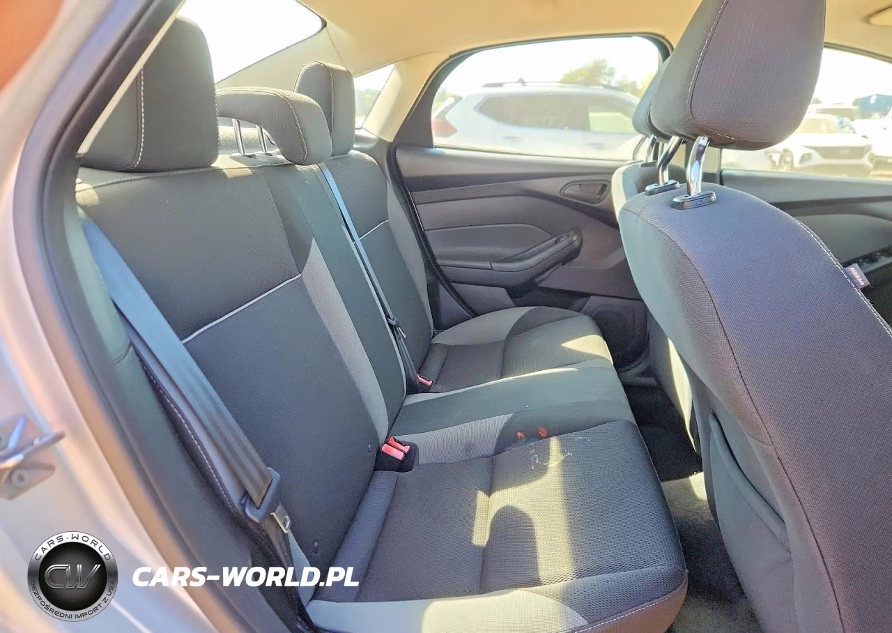 2012 Ford Focus Se VIN:1FAHP3F25CL169996 - 10