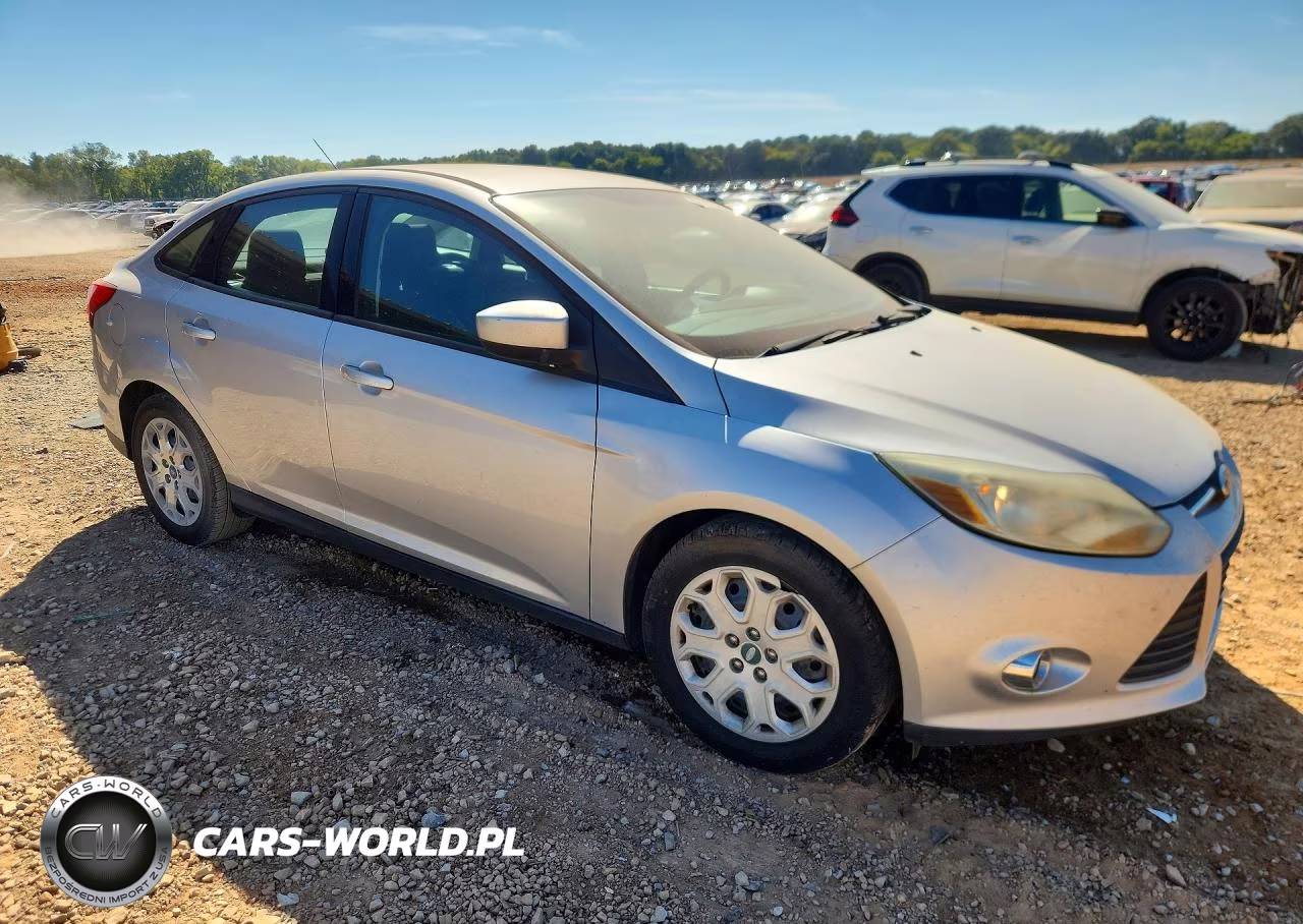 2012 Ford Focus Se VIN:1FAHP3F25CL169996 - 4