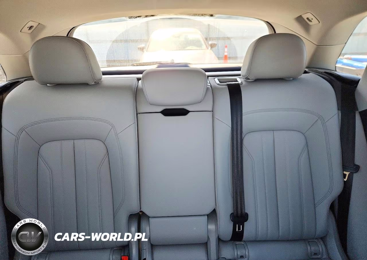 2022 Audi Q5 Premium 45 VIN:WA1GAAFY9N2097932 - 10