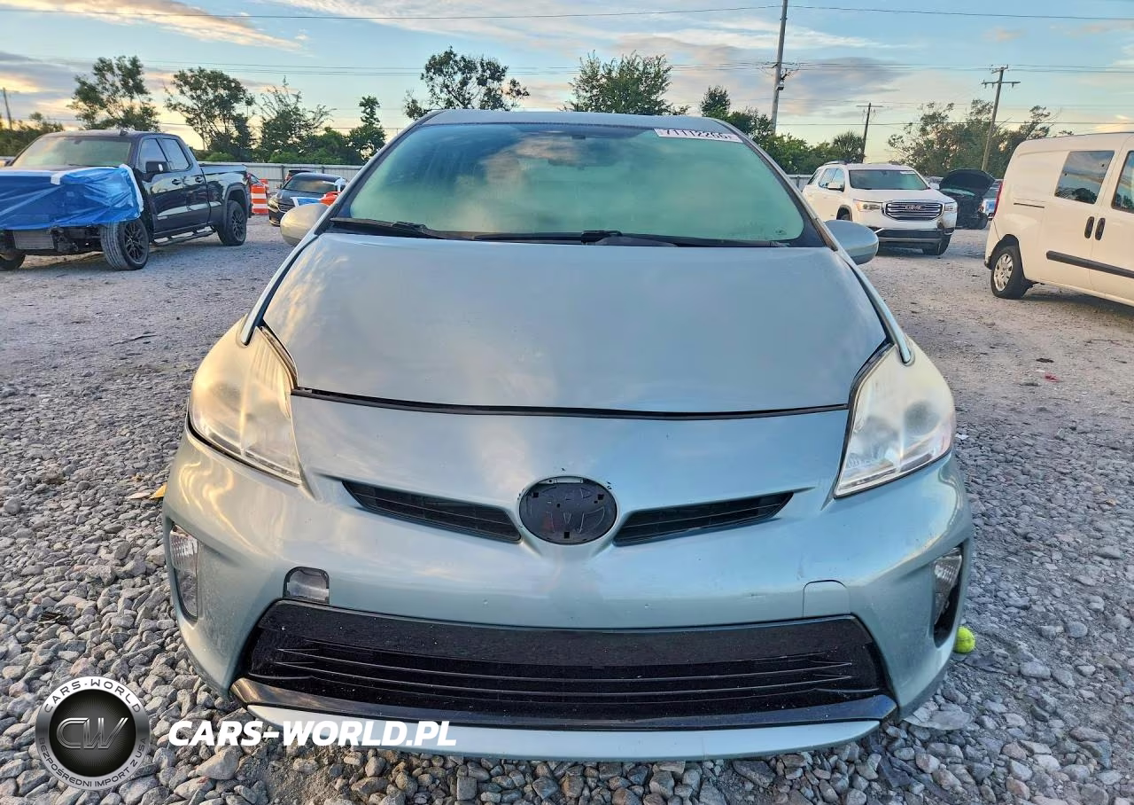 2013 Toyota Prius Three VIN:JTDKN3DU0D1645658 - 5