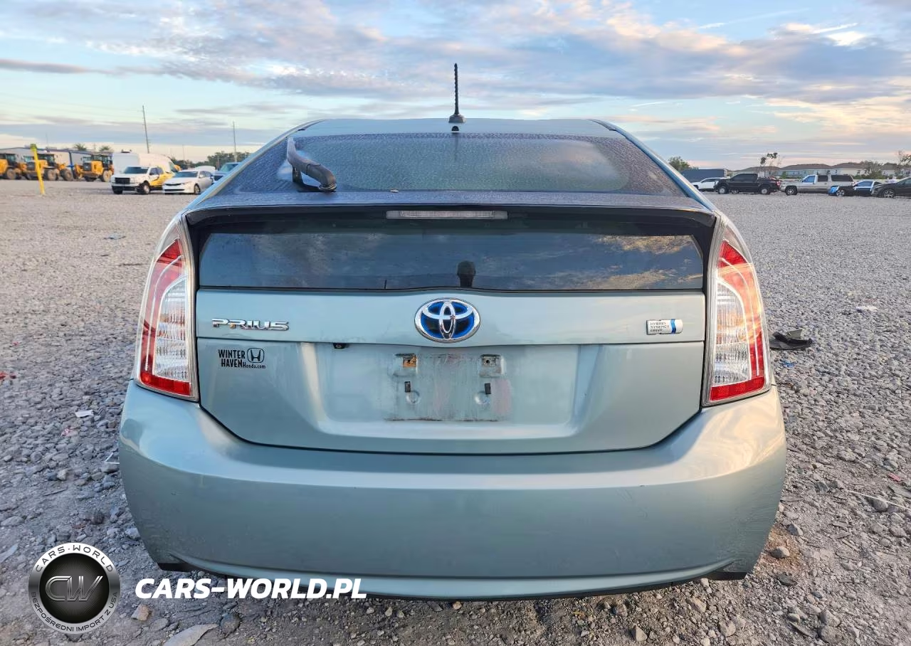2013 Toyota Prius Three VIN:JTDKN3DU0D1645658 - 6