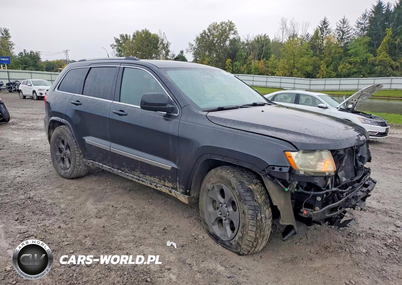 2011 Jeep Grand Cherokee Laredo VIN:1J4RR4GG8BC530882 - 4