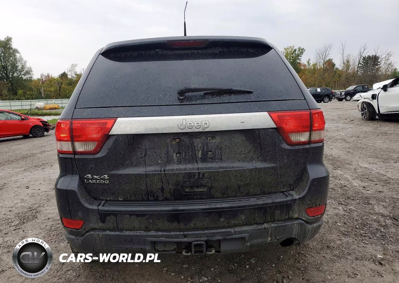 2011 Jeep Grand Cherokee Laredo VIN:1J4RR4GG8BC530882 - 6