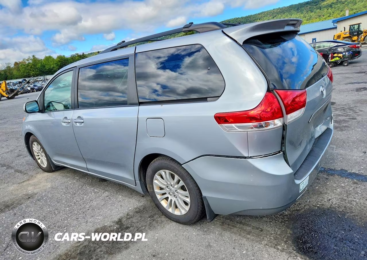 2014 Toyota Sienna Xle 8-Passenger VIN:5TDYK3DC0ES501333 - 2