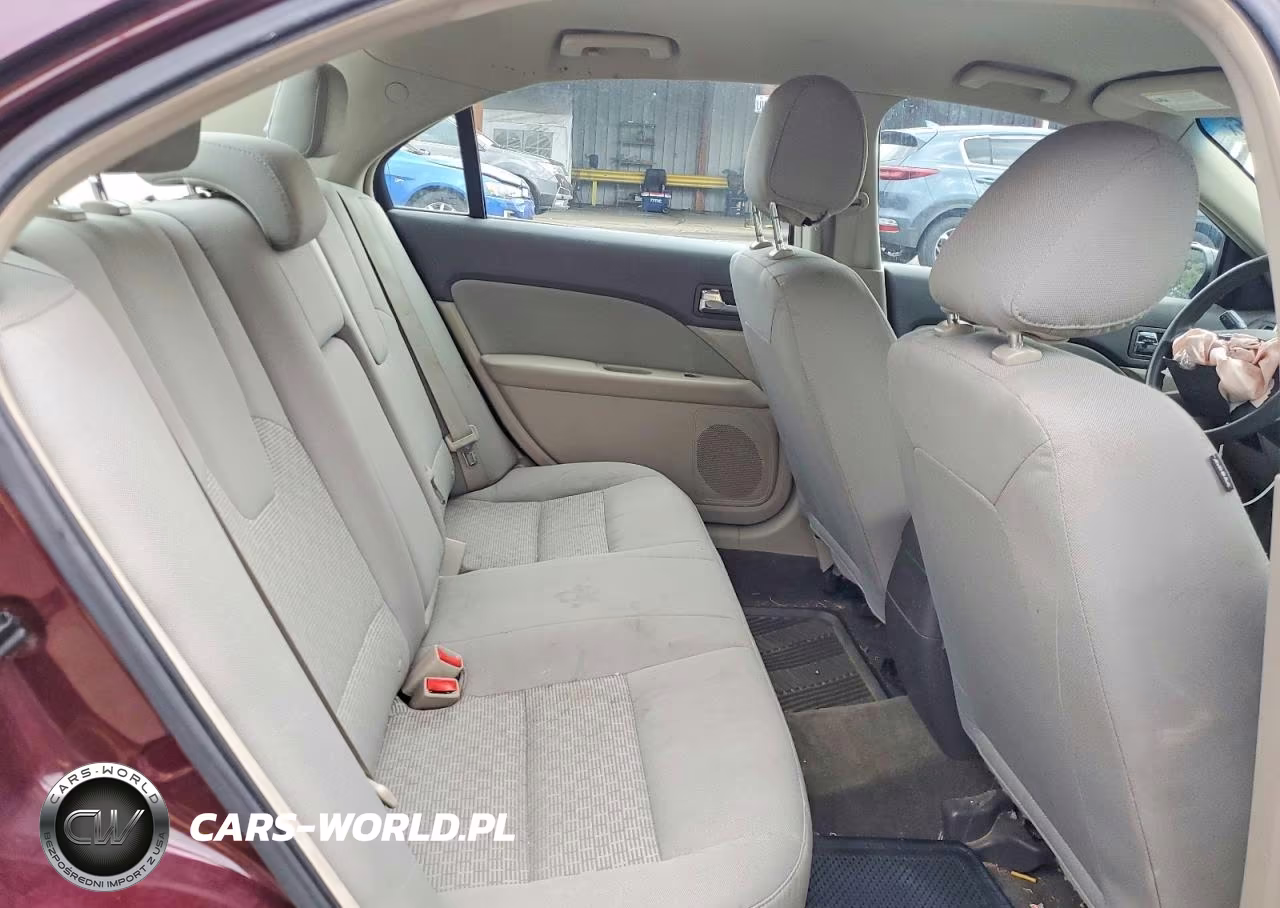 2012 Ford Fusion S VIN:3FAHP0GA1CR396284 - 10