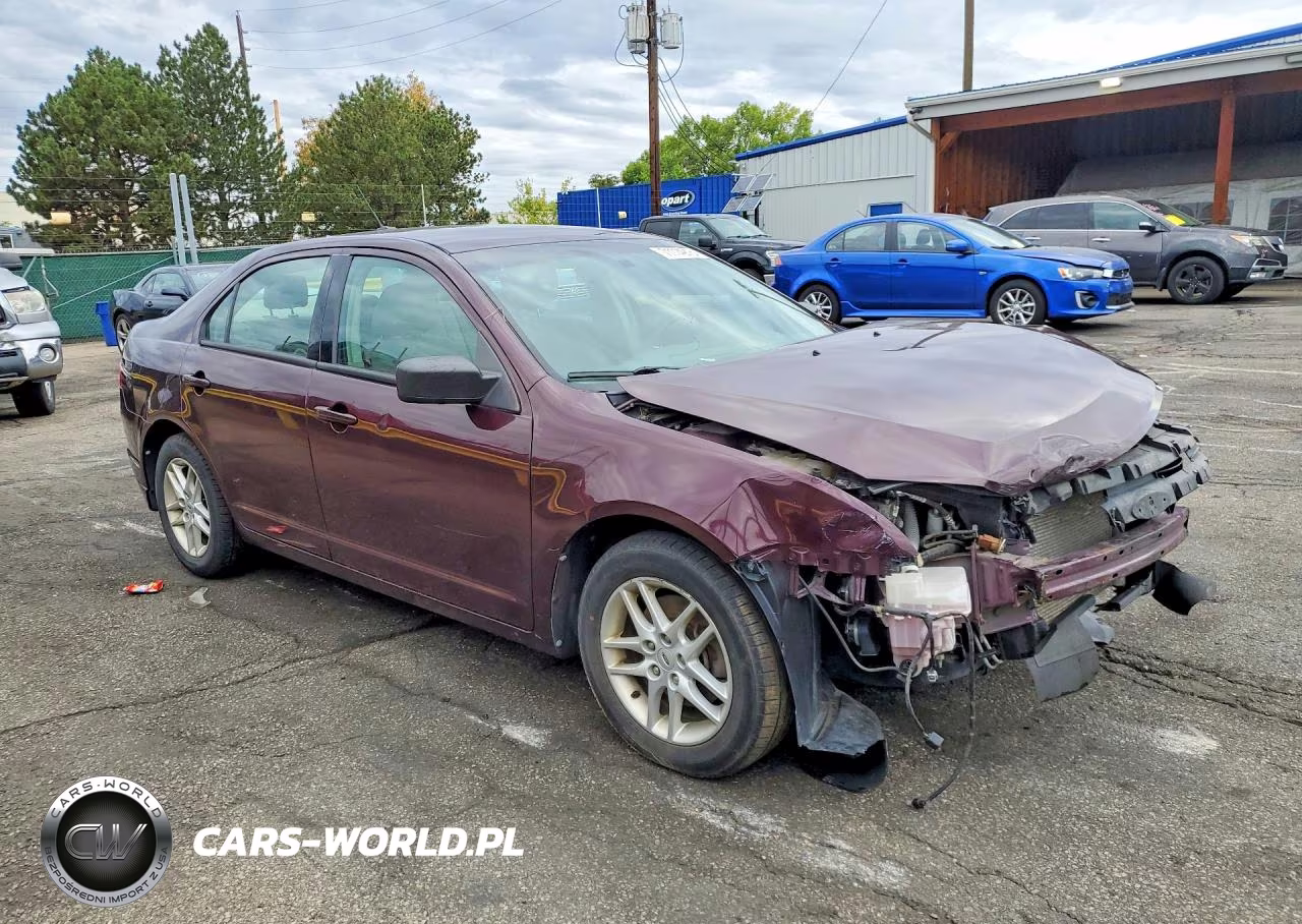 2012 Ford Fusion S VIN:3FAHP0GA1CR396284 - 4