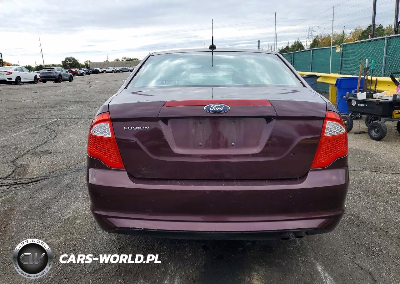 2012 Ford Fusion S VIN:3FAHP0GA1CR396284 - 6