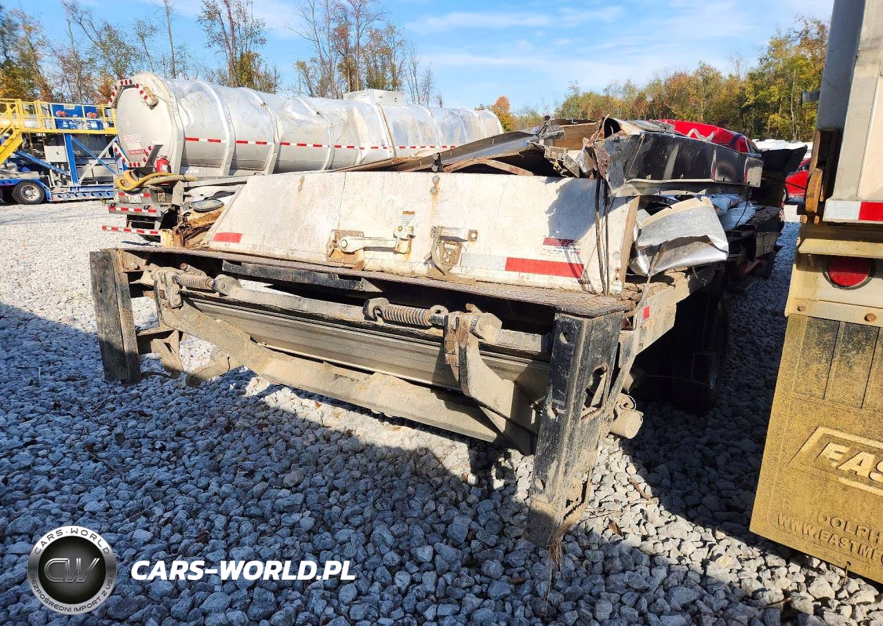 2019 Ford F550 Super Duty VIN:1FDUF5HT1KEC19398 - 3
