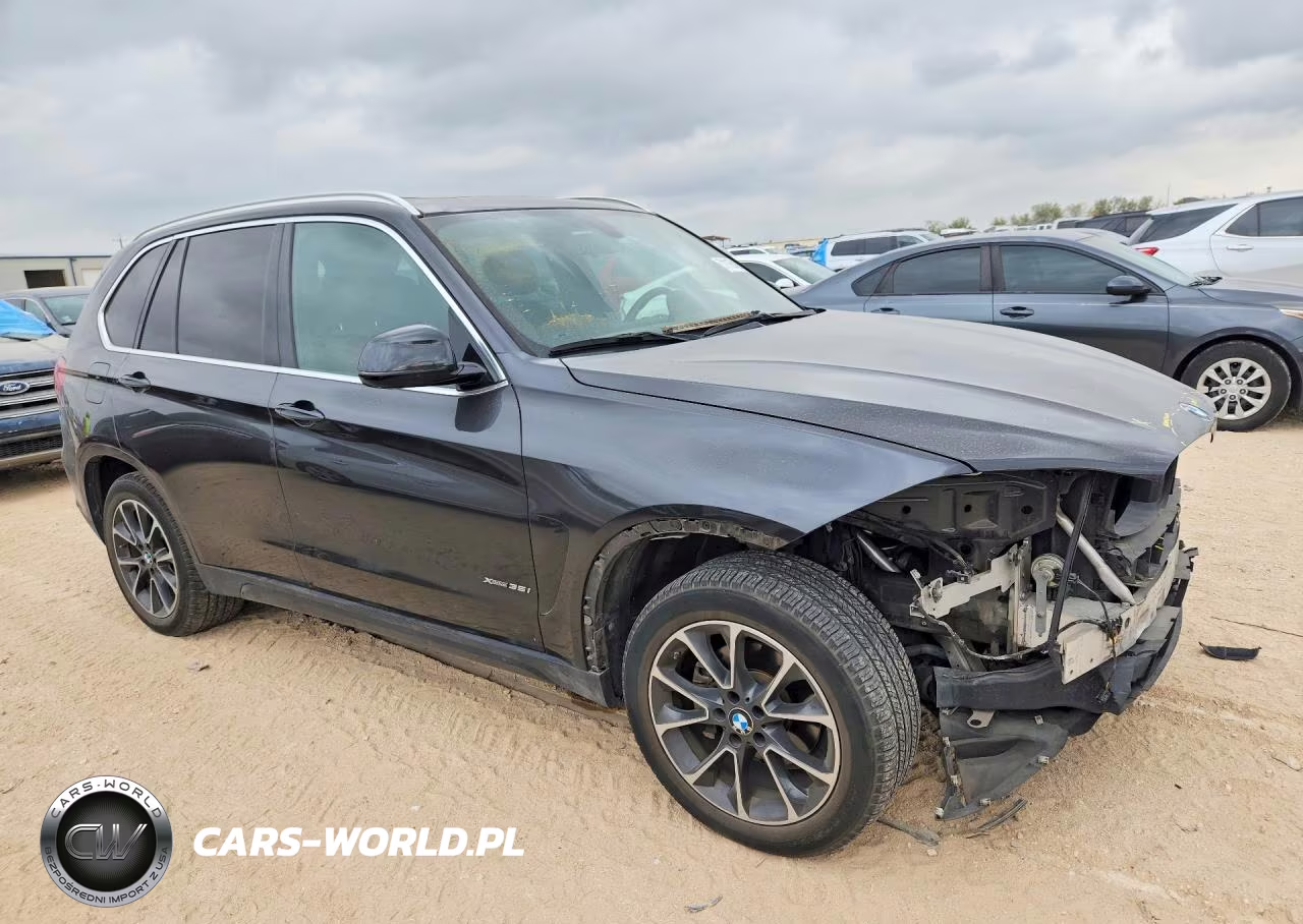 2018 BMW X5 xDrive35I VIN:5UXKR0C52J0X85885 - 4