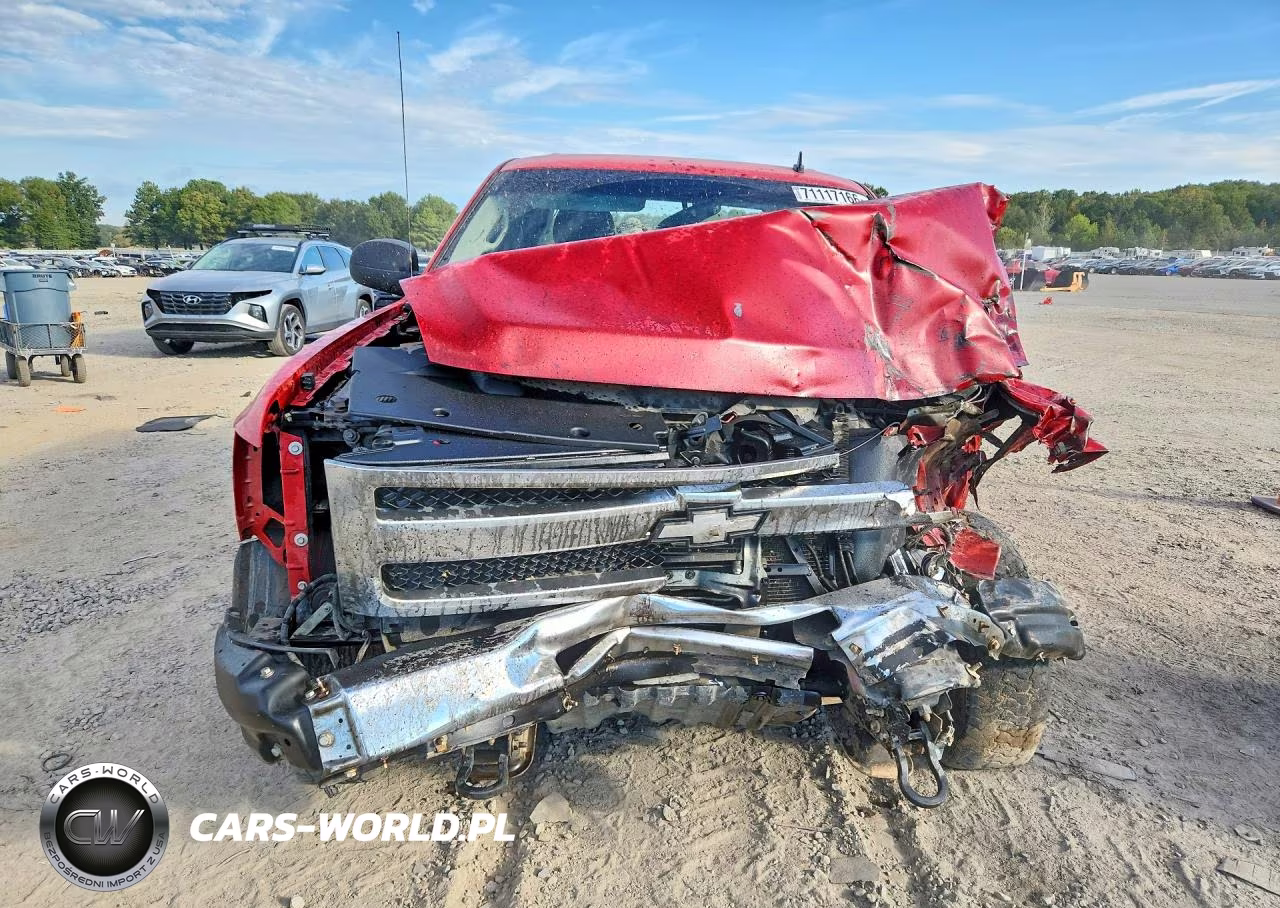 2011 Chevrolet Silverado C1500 Lt VIN:3GCPCSE03BG318235 - 5