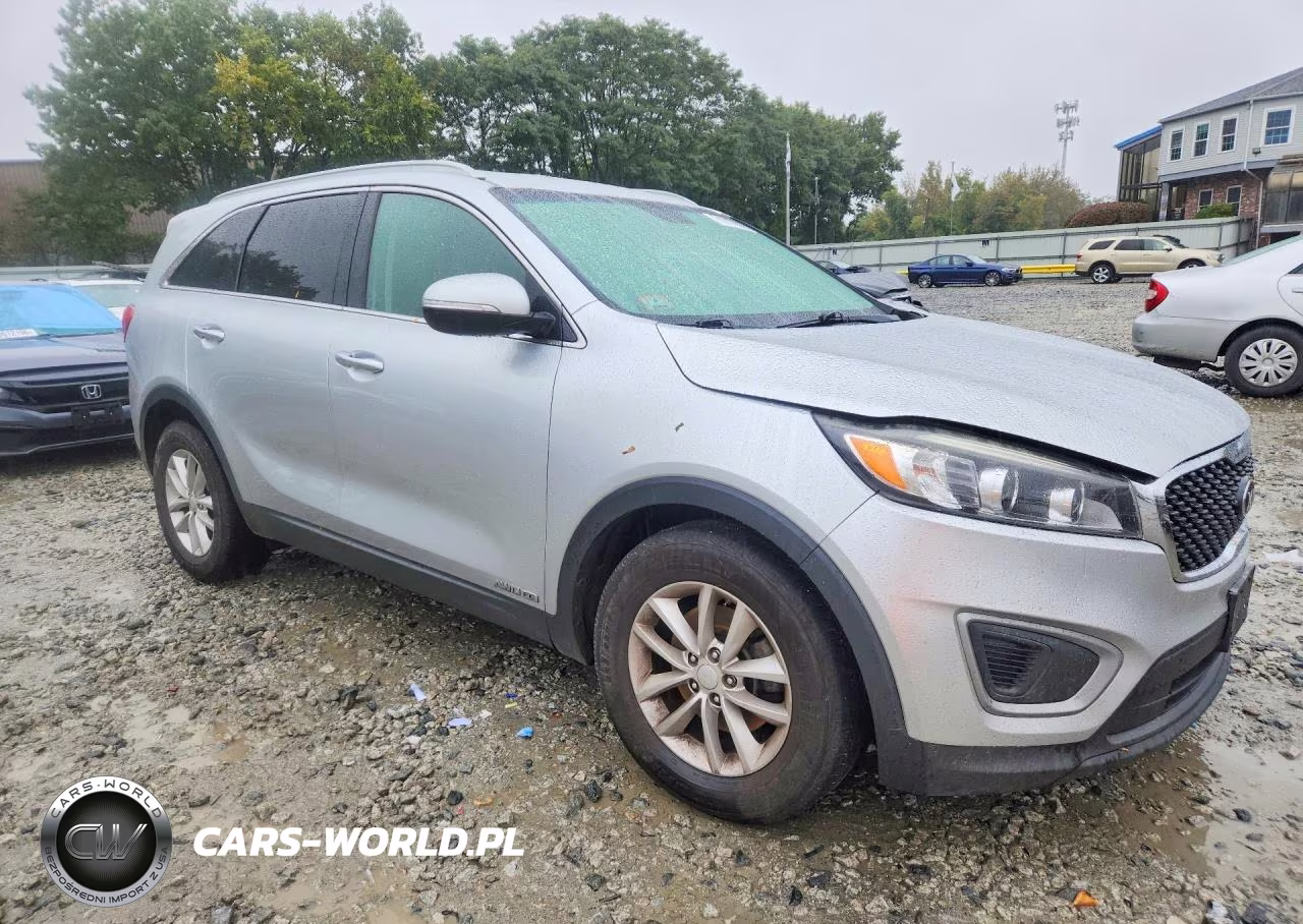 2018 Kia Sorento Lx V6 VIN:5XYPGDA55JG418318 - 4