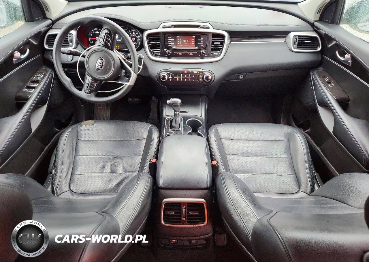 2018 Kia Sorento Lx V6 VIN:5XYPGDA55JG418318 - 8