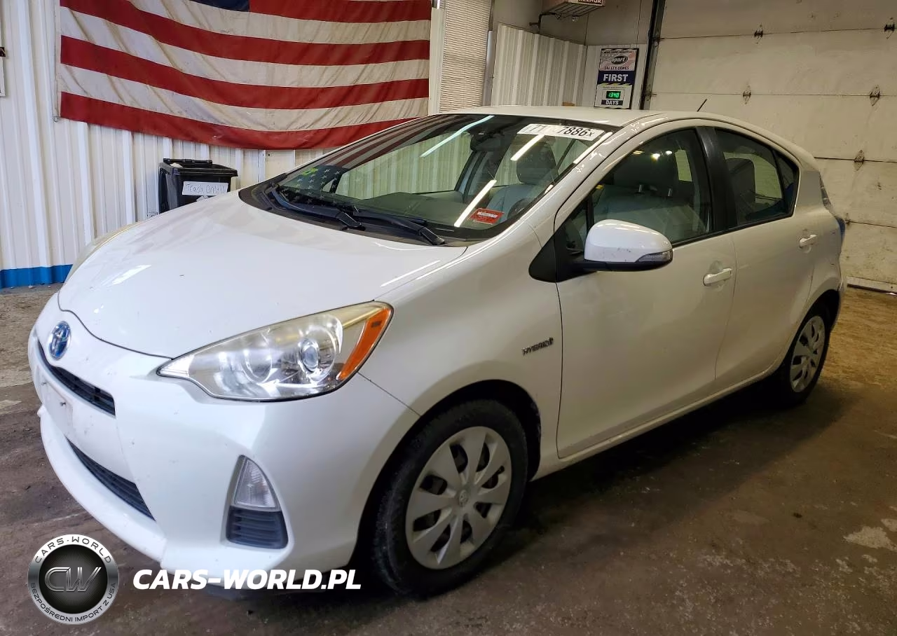 2012 Toyota Prius C Two VIN:JTDKDTB33C1502540 - 1