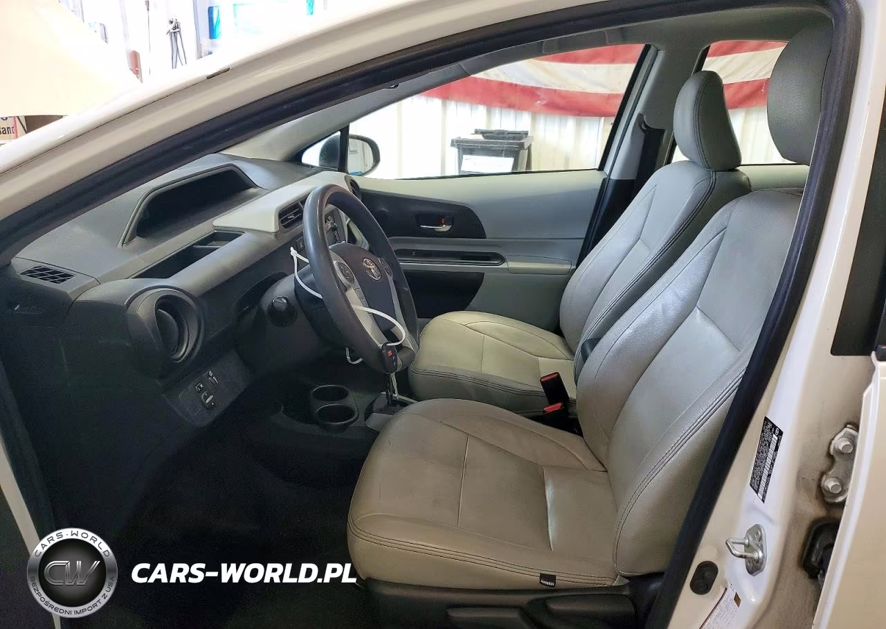 2012 Toyota Prius C Two VIN:JTDKDTB33C1502540 - 7