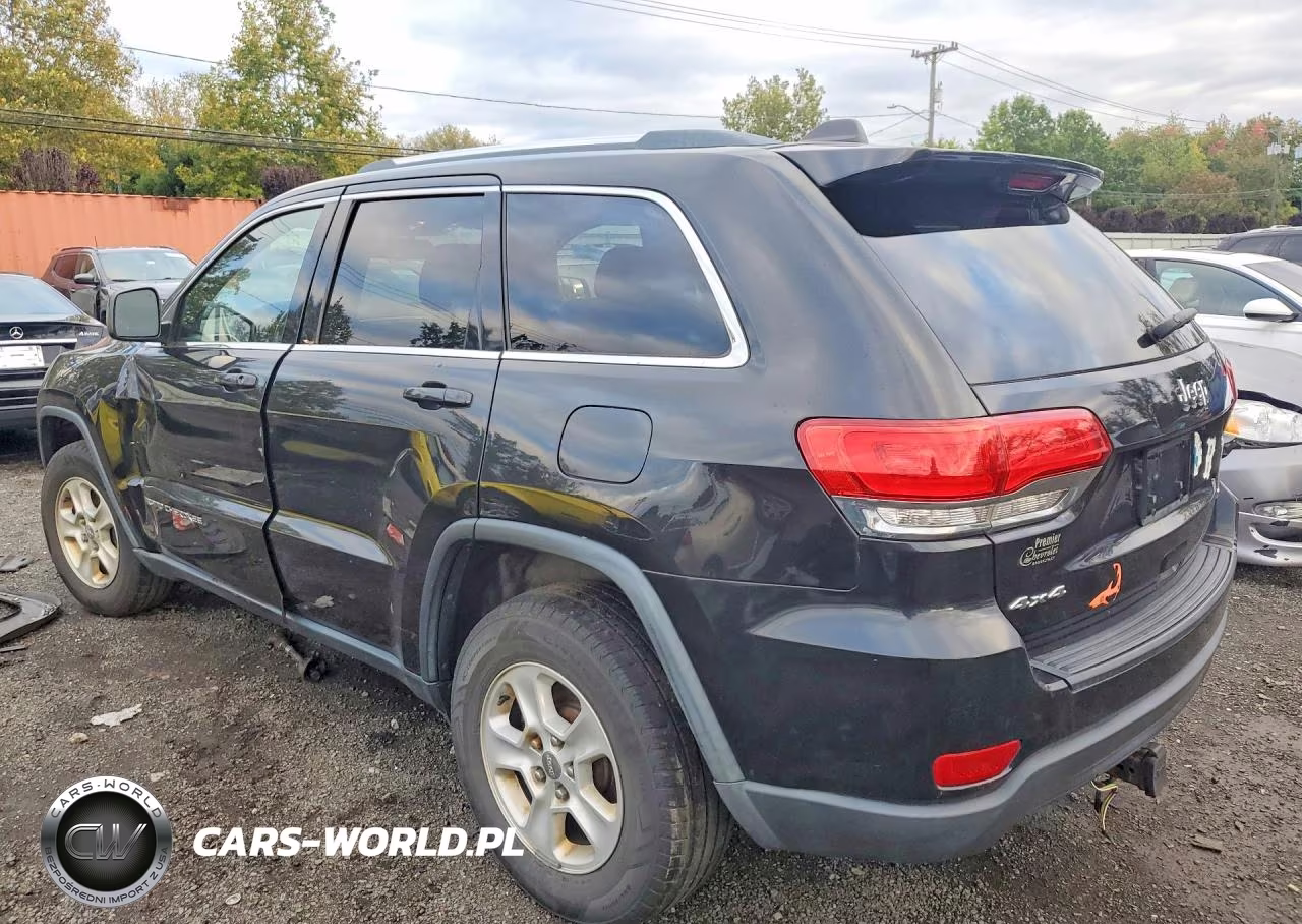 2015 Jeep Grand Cherokee Laredo VIN:1C4RJFAG4FC620425 - 2