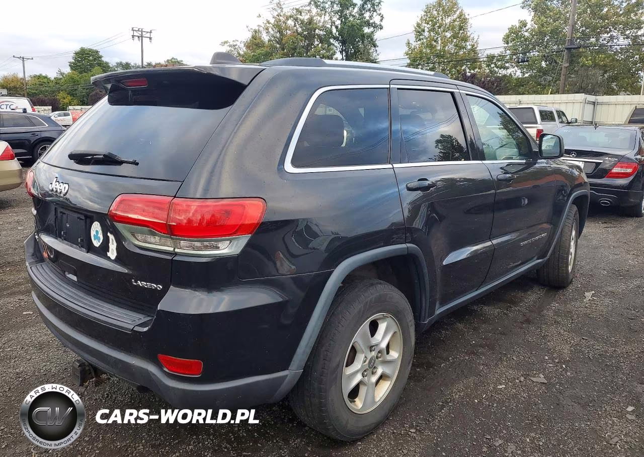2015 Jeep Grand Cherokee Laredo VIN:1C4RJFAG4FC620425 - 3