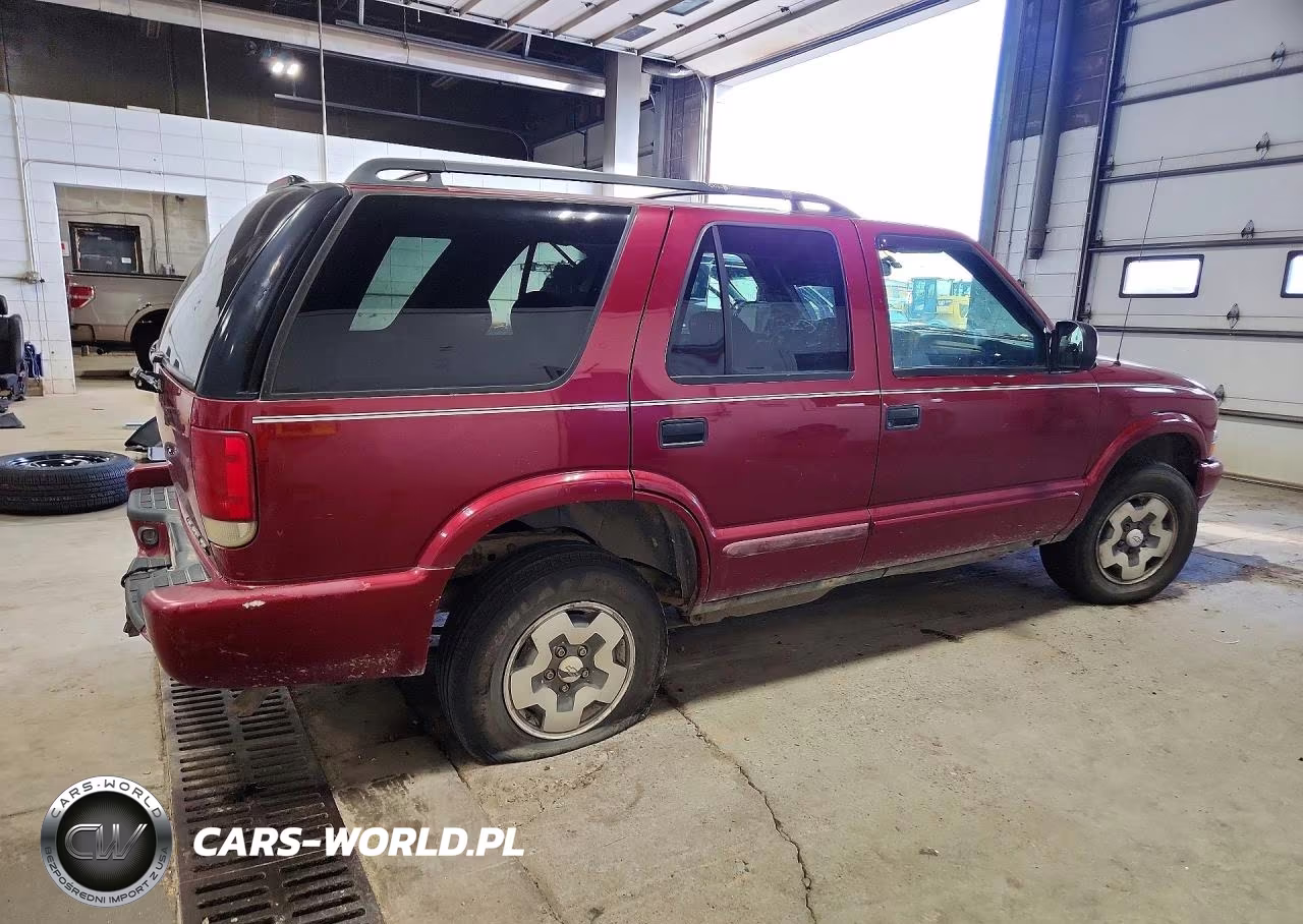 2003 Chevrolet Blazer VIN:1GNDT13XX3K137227 - 3