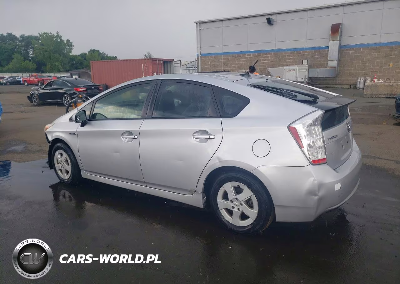 2011 Toyota Prius Two VIN:JTDKN3DU9B5328452 - 2