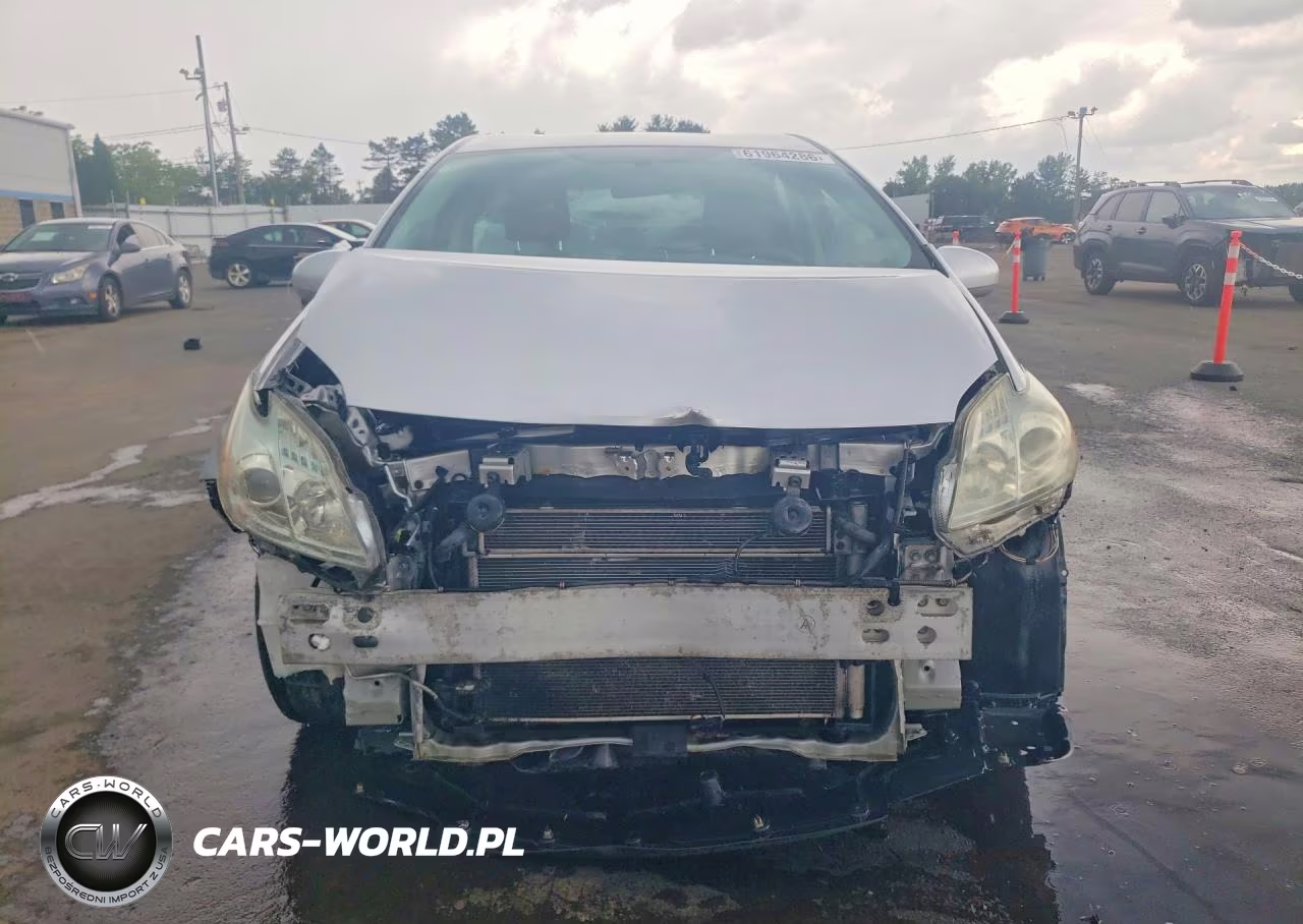 2011 Toyota Prius Two VIN:JTDKN3DU9B5328452 - 5